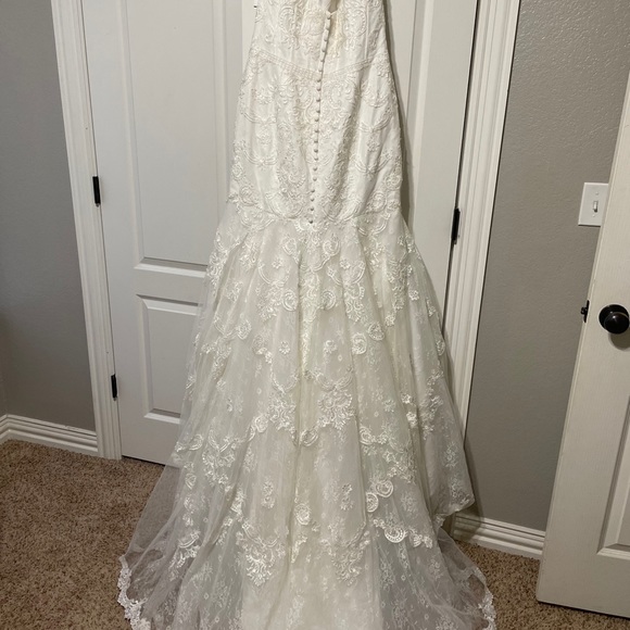 Brand New Ivory Wedding Dress Wedding